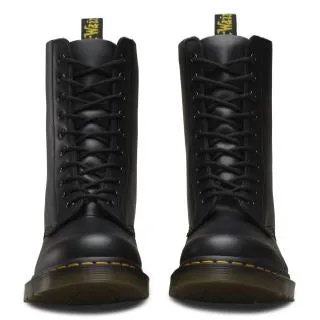 1490 Black Smooth Boots