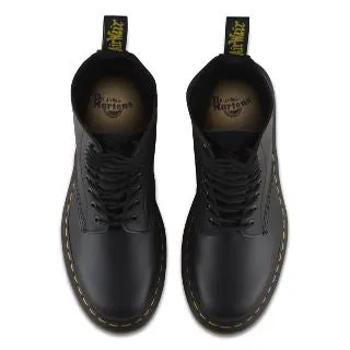 1490 Black Smooth Boots