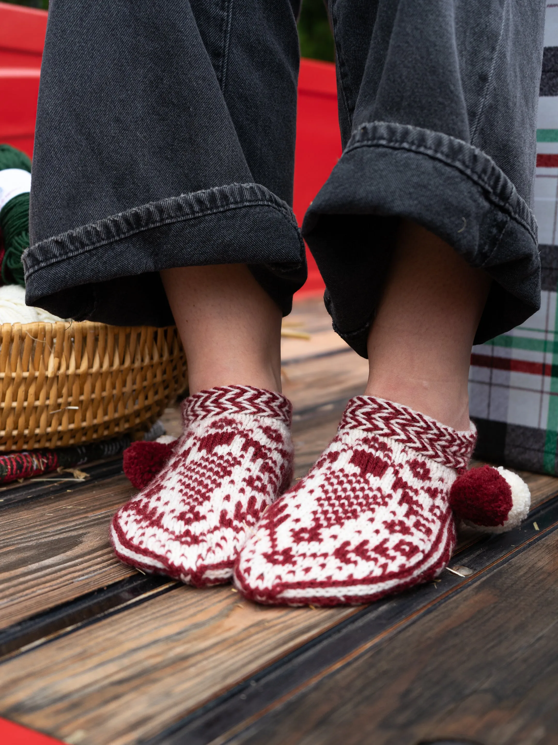 Glad Tidings Slippers by Caitlin Shepherd <br/><small>knitting pattern</small>