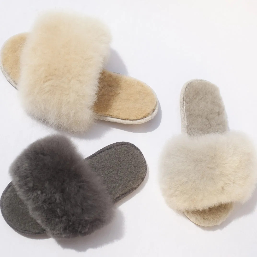 Samantha Holmes Alpaca Fur Slides